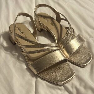 Life Stride Womens Joy Strappy Sandal, platino gold, Size 8 Wom
